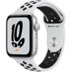 Apple Watch (Series 7) Nike - GPS  44 mm -Blanc Silver